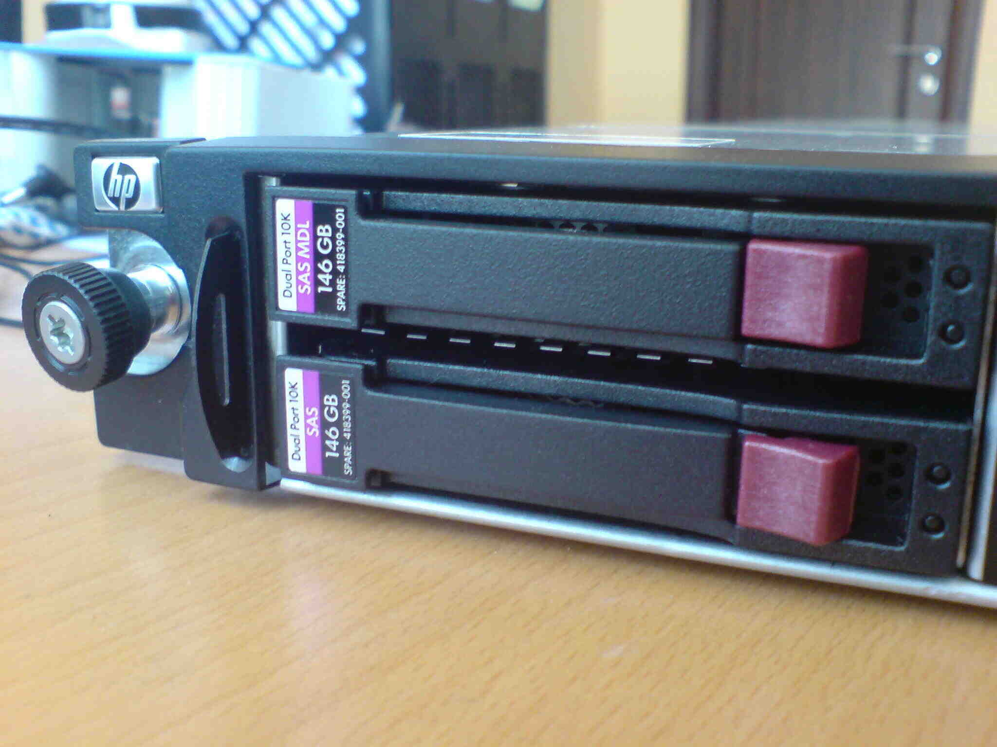 سرور HPE ProLiant DL360 از نمای جلو