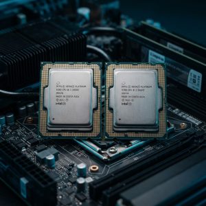 Xeon Gold یا Silver؟ راهنمای کامل انتخاب پردازنده سرور در ۲۰۲۶