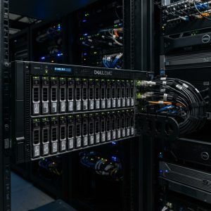 مقایسه سرور HPE و Dell؛ ProLiant بهتر است یا PowerEdge؟